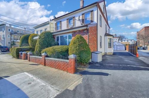 15 Euclid Pl, New Rochelle, NY 10805-3708