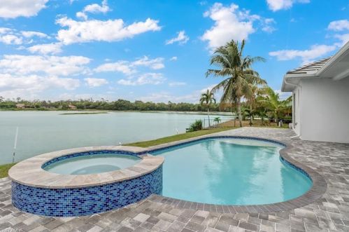 27289 Rue De Paix, Bonita Springs, FL 34135-6259