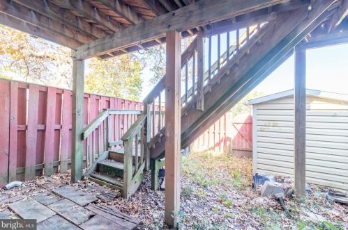 2943 Wetherburn Ct, Woodbridge VA  22191-4631 exterior