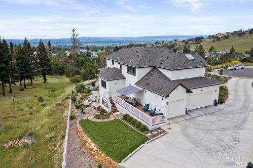 3736 Woodbourne Pl, Santa Rosa CA  95403-0941 exterior
