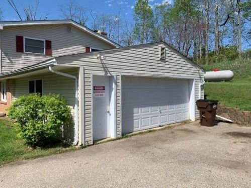 13901 Creekview Dr, Somerville, OH 45064-9640
