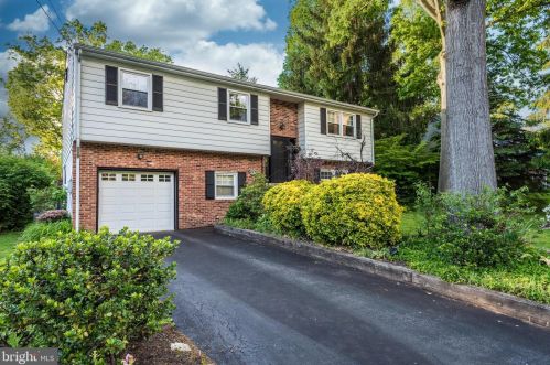 411 Edgewood Dr, Prospectville, PA 19002-4304