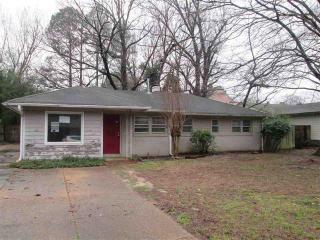 453 Meadowcrest Cir, Memphis TN  38117-4333 exterior