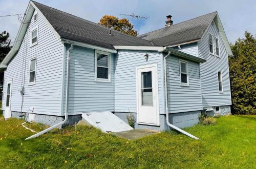 5180 Country View Rd, Sturgeon Bay, WI 54235-9649