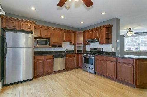 454 4th St, Boston MA  02127-2634 exterior