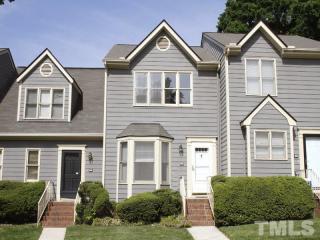 454 Oak Run Dr, Raleigh, NC 27606-7911