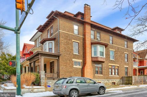 1901 Market St, Harrisburg, PA 17103-2527
