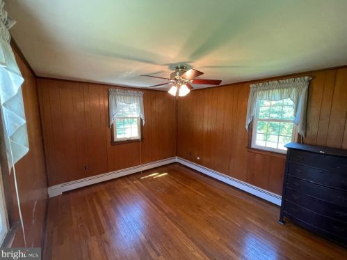 1412 Holland Rd, Southampton PA  18966-2707 exterior