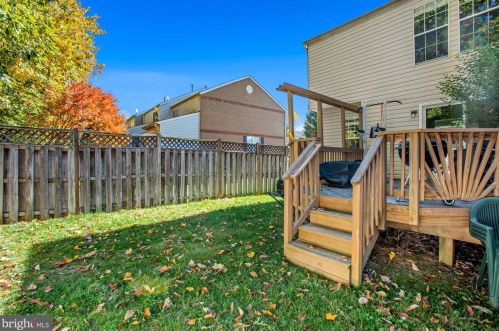 12810 Silvia Loop, Woodbridge VA  22192-5091 exterior