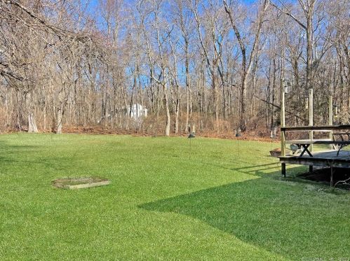 56 Mott Ln, Moodus, CT 06469-1343
