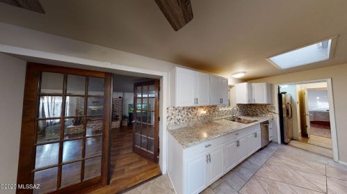 4561 Jay Ave, Tucson AZ 85705-2123 exterior