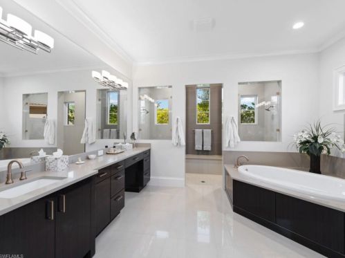 4252 Deephaven Ln, Naples FL  34119-8616 exterior