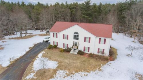 25 Edward Dr, Whitman, MA 02382-1660