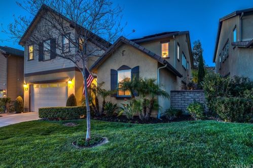 22525 Breakwater Way, Santa Clarita, CA 91350-5724
