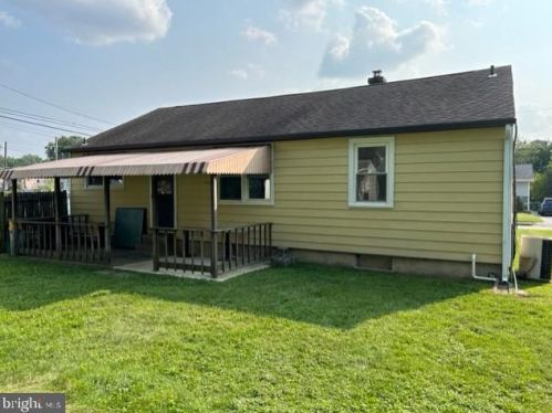 300 Highland Ter, Holmes PA  19043-1310 exterior