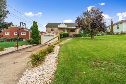 308 Eastern Dr, New Kensington, PA 15068-3210