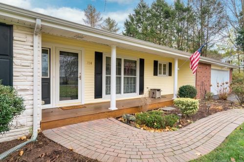 224 Coleman Rd, Middletown, CT 06457-5066