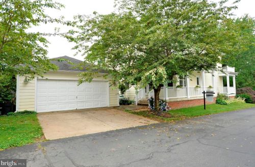 153 Amalfi Ct, Purcellville VA  20132-5816 exterior