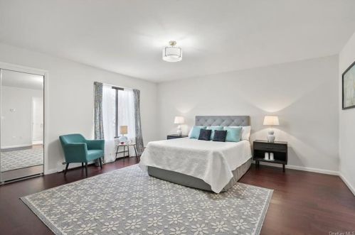 57 Hudson View Hl, Crotonville NY  10562-3329 exterior