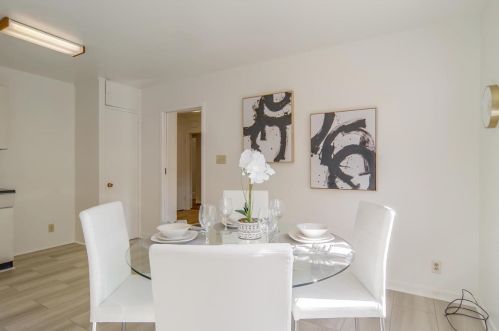 1252 Carmel Ter, Los Altos CA 94024-5508 exterior