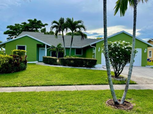 134 Martin Cir, West Palm Beach, FL 33411-1709