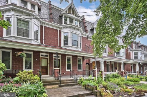 415 College Ave, Lancaster PA  17603-3319 exterior