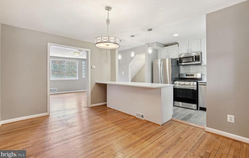552 48th Pl, Washington, DC 20019-4701