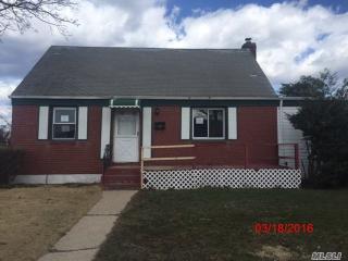 703 Windsor Rd, Hempstead, NY 11553-2327