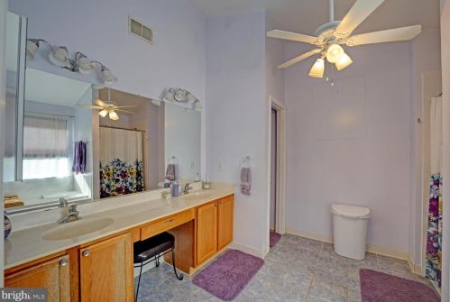 102 Falmouth Way, Dover DE  19904-5390 exterior