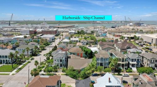 1422 Market St, Galveston, TX 77550-2533