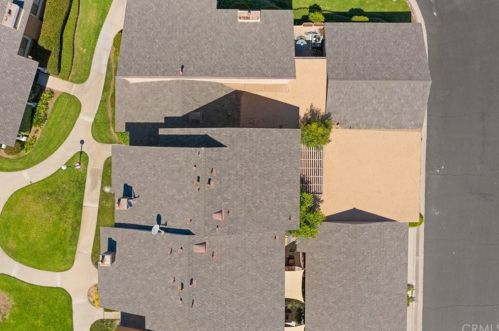 325 Chinook Dr, Placentia CA  92870-1417 exterior