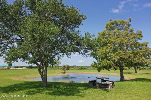 6900 84th Ave, Vero Beach FL  32967-4000 exterior