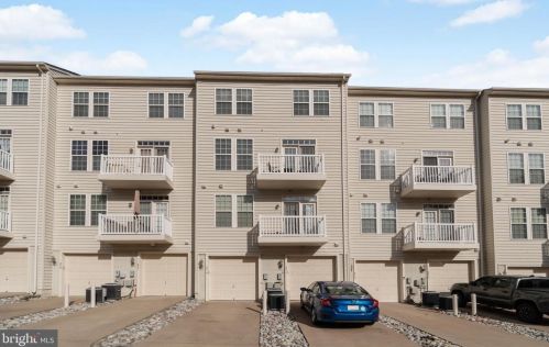 2519 Eastbourne Dr, Woodbridge, VA 22191-4145