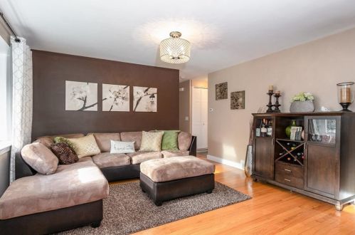 17 Salem Dr, Providence RI  02904-5235 exterior