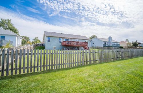 263 Stonefield Dr, Lake Mills WI  53551-1963 exterior