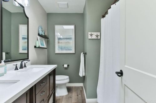 6352 Lake Dora Ave, San Diego CA 92119-3128 exterior