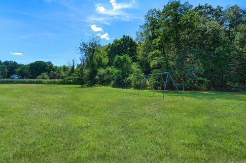 533 Oscawana Lk Rd, Tompkins Corners NY  10579-2205 exterior