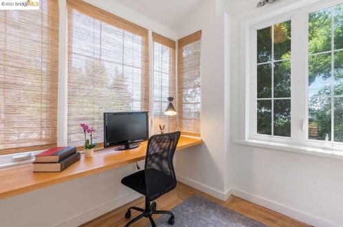 66 Panoramic Way, Berkeley CA 94704-2540 exterior