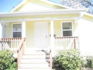 616 8th St, Bremerton WA  98337-1513 exterior