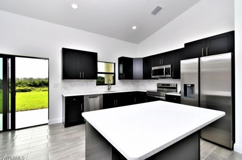 422 Progress Ave, Lehigh Acres FL 33974-0459 exterior