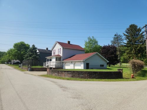 404 4th St, Avonmore, PA 15618-1274
