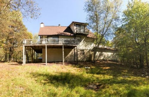 306 Elk Dr, Blakeslee, PA 18610