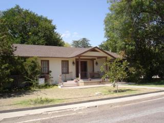 607 Summer St, Marfa, TX