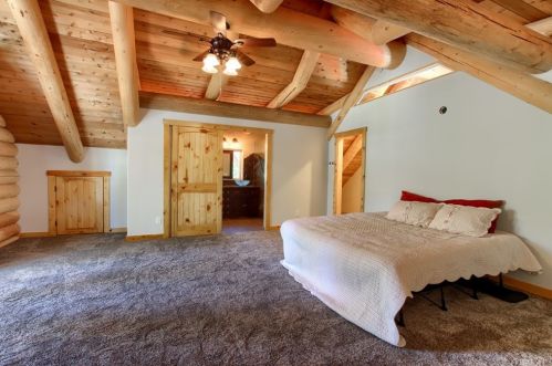 39667 Idylwild, Bass Lake CA  93604-9707 exterior