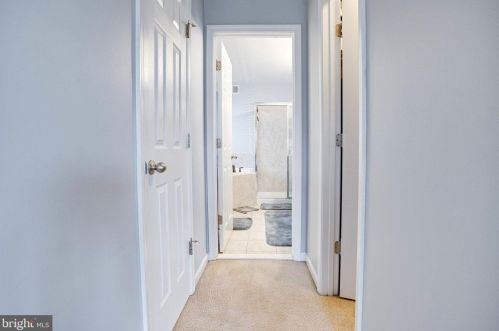 3602 Eagle Ridge Dr, Woodbridge VA  22191-6564 exterior