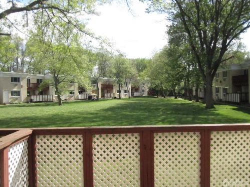 20 Lake Ave, East Brunswick NJ  08816-1810 exterior