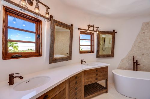 400 Camino Alturas, Palm Springs CA  92264-8996 exterior