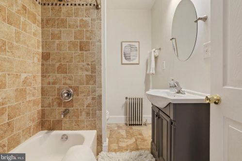 817 Quackenbos St, Washington DC 20011-1914 exterior