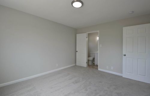2020 Tokay Ave, Turlock CA  95380-4345 exterior