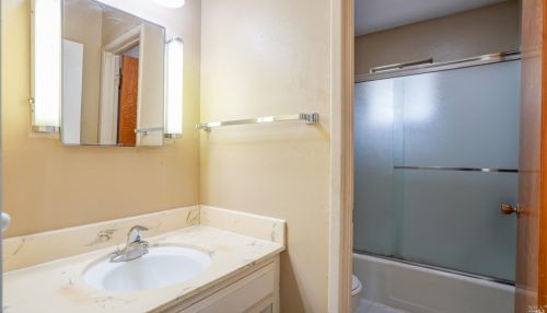 245 Wykoff Dr, Vacaville CA  95688-3546 exterior